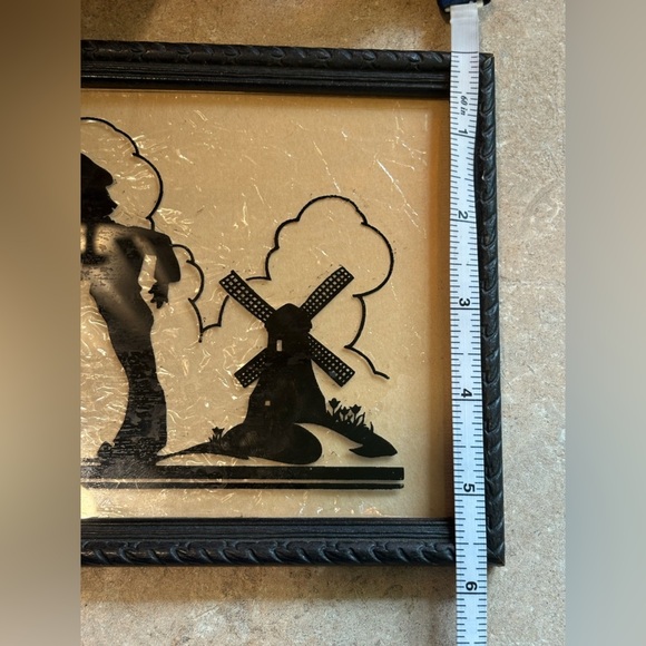 Vintage Framed Dutch Sweethearts Silhouette “A Dutch Treat” 7.5”x6.5” - Picture 5 of 7